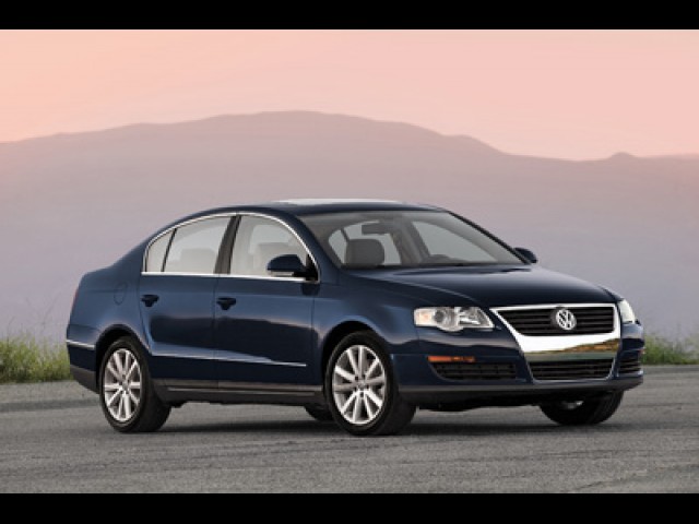 VOLKSWAGEN PASSAT 2010, Autobestseller, 1.8 TSI C/LNE A/T, USED BUY VOLKSWAGEN PASSAT 2010 1.8 TSI C/LNE A/T, Autobestseller